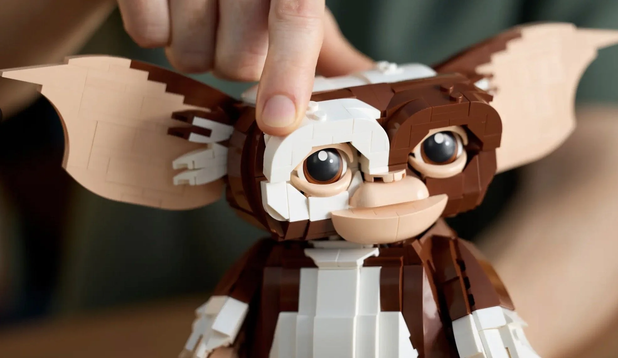 LEGO gives life to Gizmo with the new Gremlins set